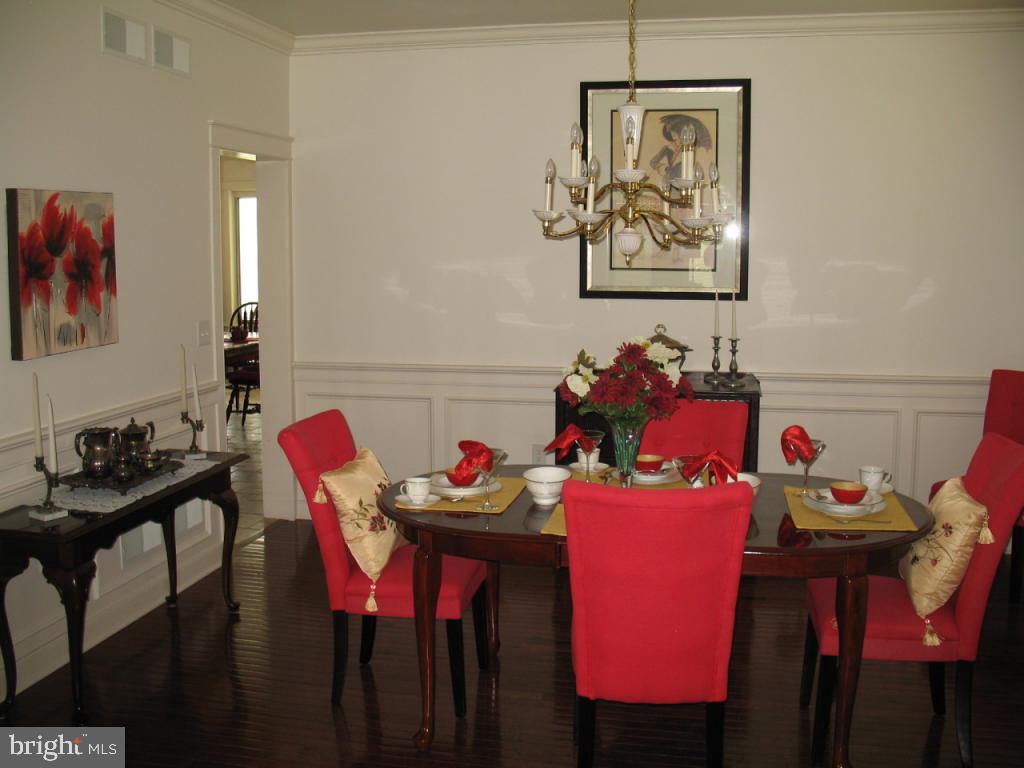 17 Deerfield Road Lancaster, PA 17603 - Photo 5 of 24 Gallery Image 5
