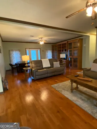 $374,750 | 1008 Lakeshore Drive, Abbeville, AL 36310