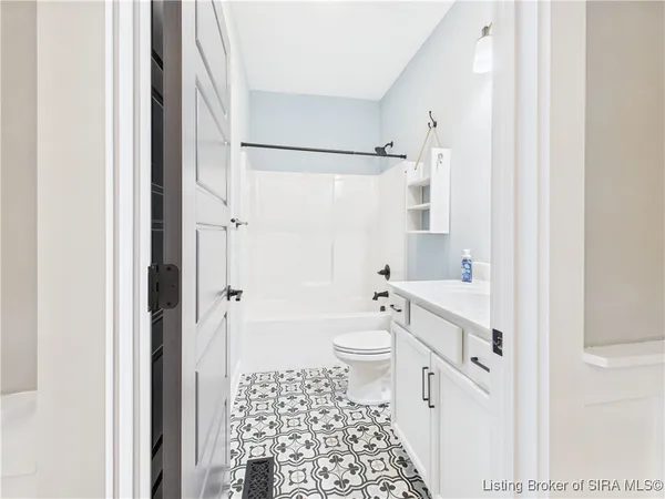 $560,000 | 2025 Villa View Court, Jeffersonville, IN 47130