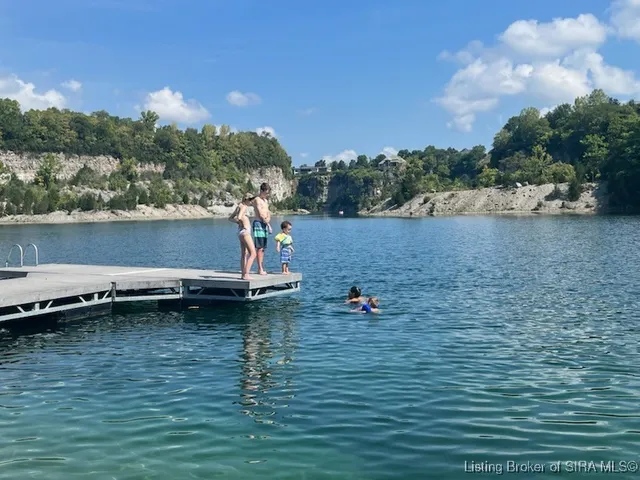 $575,000 | 2025 Villa View Court, Jeffersonville, IN 47130