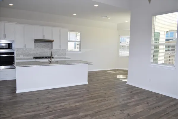 $2,200 | 245 Old Town Road, Kyle, TX 78640