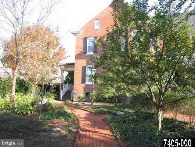 6886 York Road Hanover, PA 17331 - Photo 2 of 9