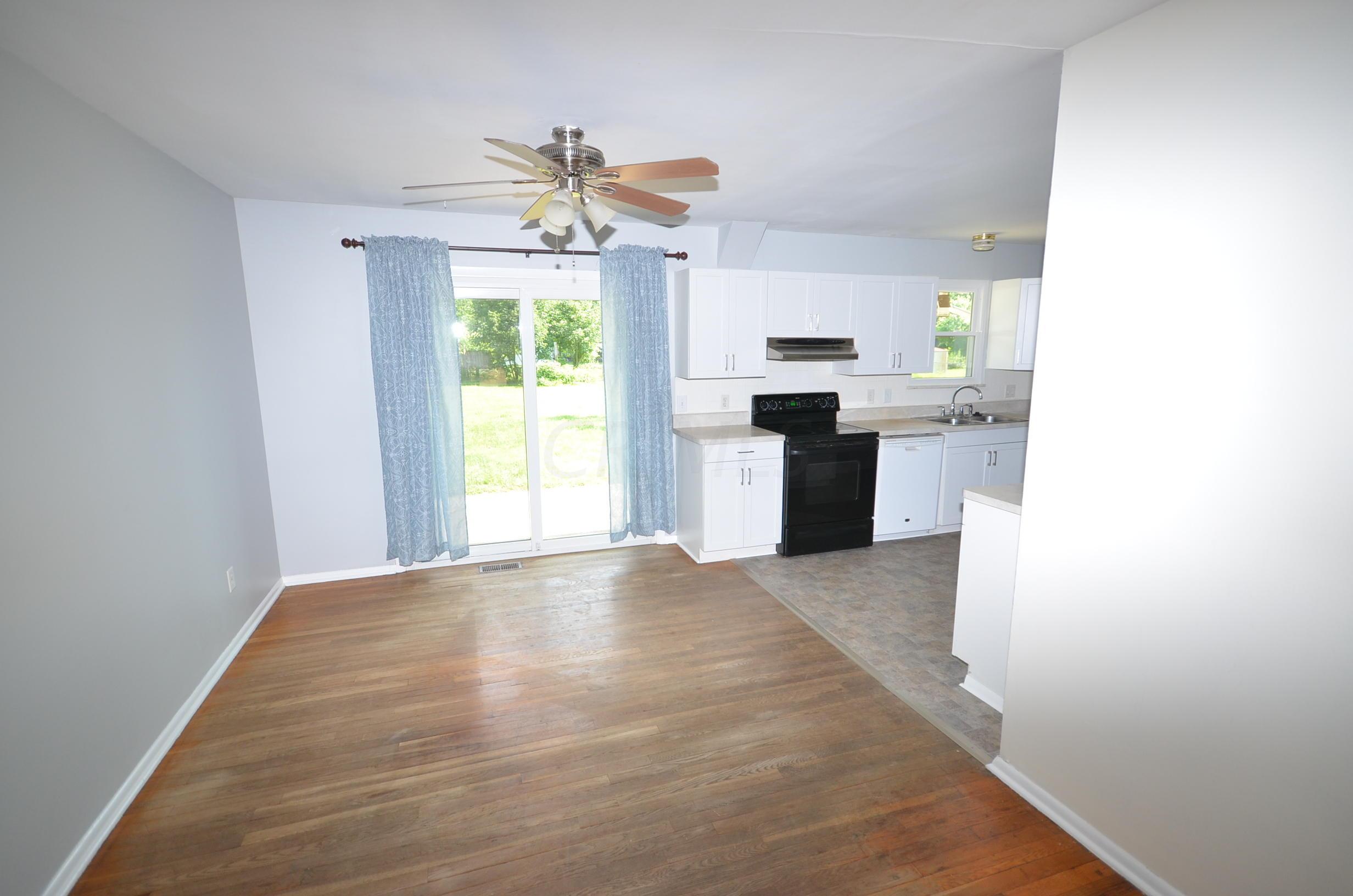 1490 Fullen Road Columbus, OH 43229 - Photo 8 of 27 Gallery Image 8