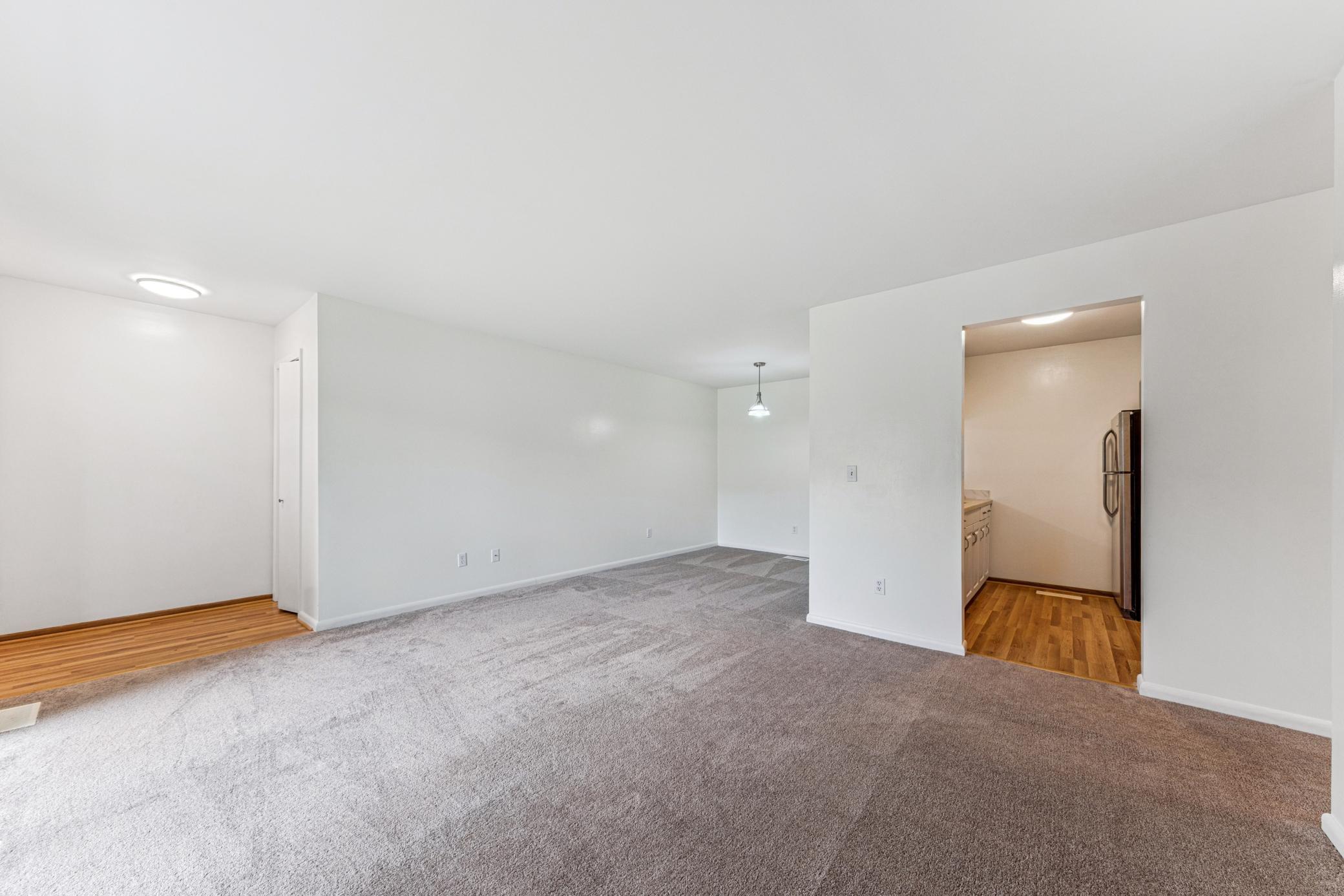 4478 Cinnamon Ridge Trail, Unit A Eagan, MN 55122 - Photo 5 of 22 Gallery Image 5