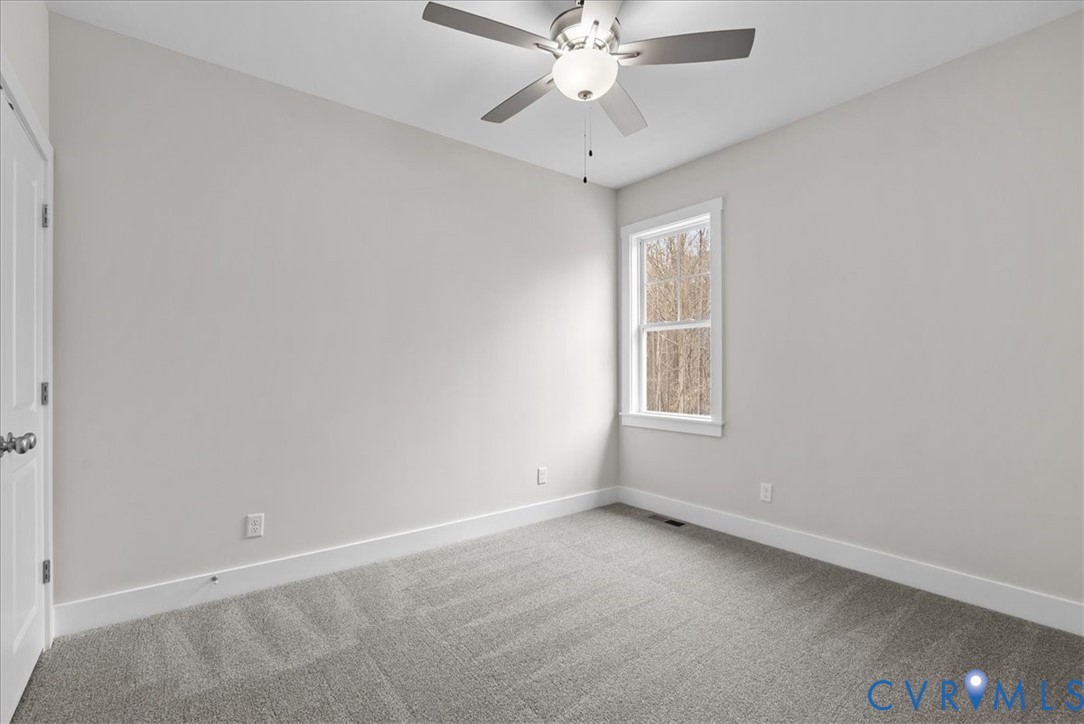 447 Raleigh Avenue South Hill, VA 23970 - Photo 28 of 31 an empty room with a window