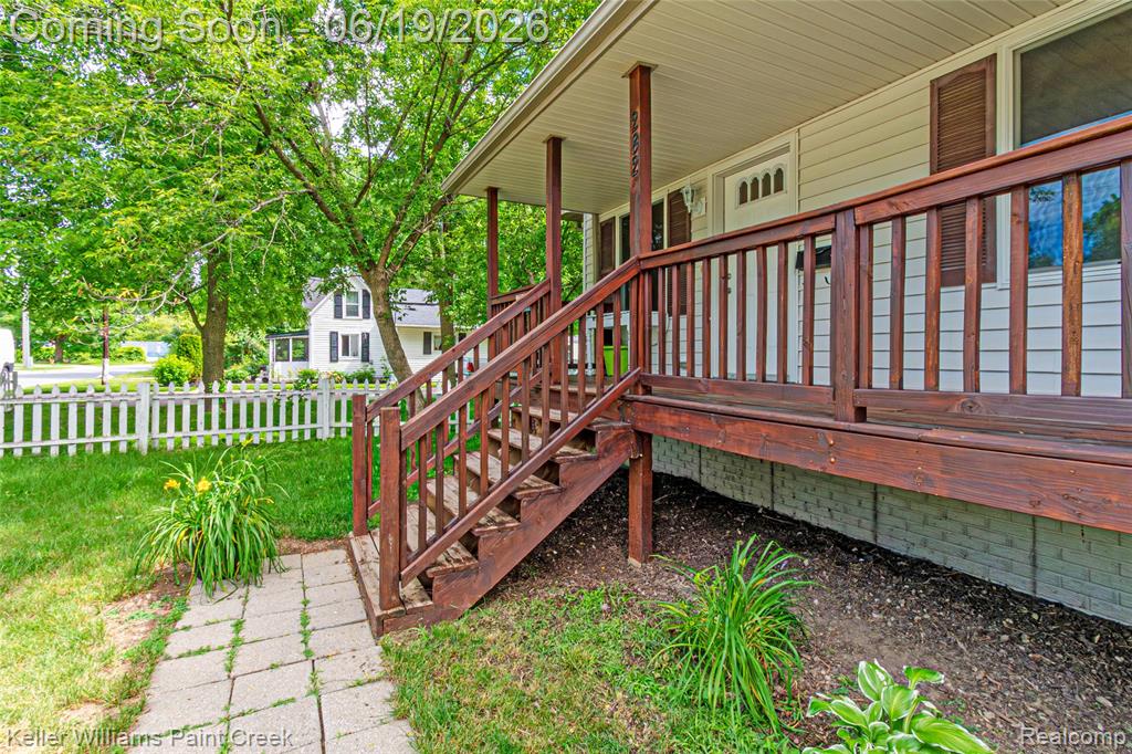 282 Clinton Street Romeo, MI 48065 - Photo 3 of 48