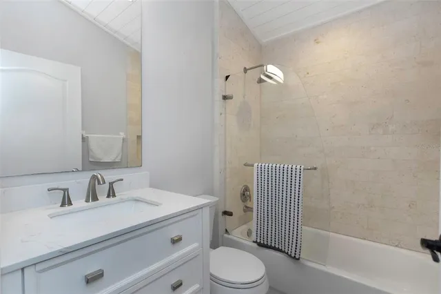 $620,000 | 18836 Maisons Drive, Lutz, FL 33558