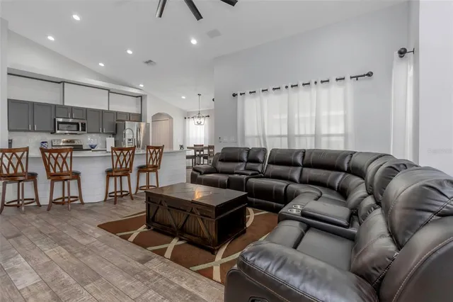 $620,000 | 18836 Maisons Drive, Lutz, FL 33558