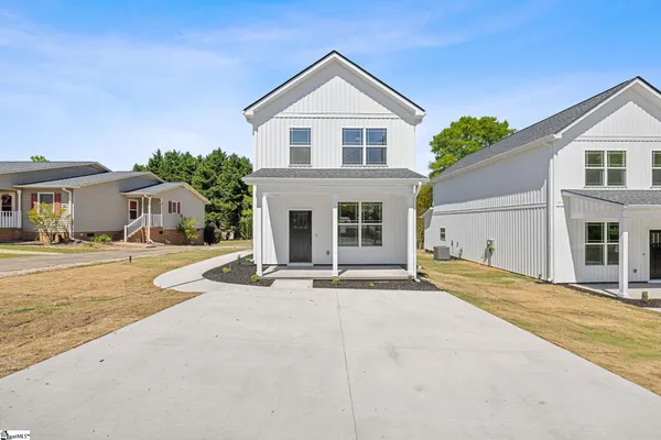 $310,000 | 205 Wildwood Drive, Greer, SC 29651