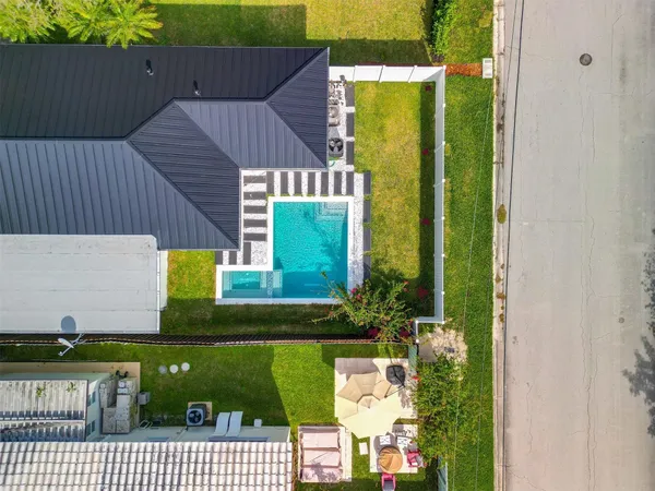 $5,750 | 1100 Buchanan Street, Hollywood, FL 33019