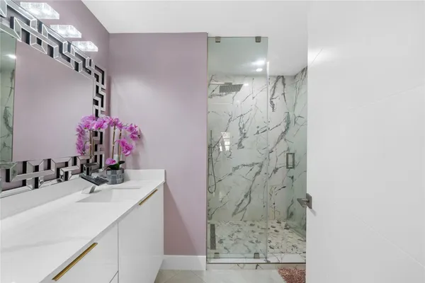 $5,750 | 1100 Buchanan Street, Hollywood, FL 33019
