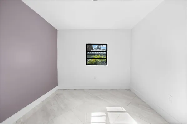 $5,750 | 1100 Buchanan Street, Hollywood, FL 33019