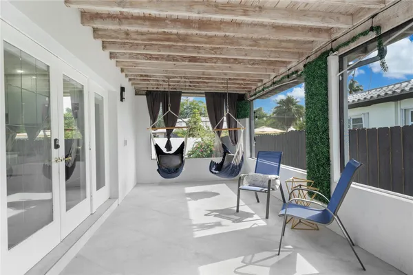 $5,750 | 1100 Buchanan Street, Hollywood, FL 33019