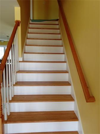 212 Mazarin Street Springfield, MA 01151 - Photo 20 of 22 a view of entryway