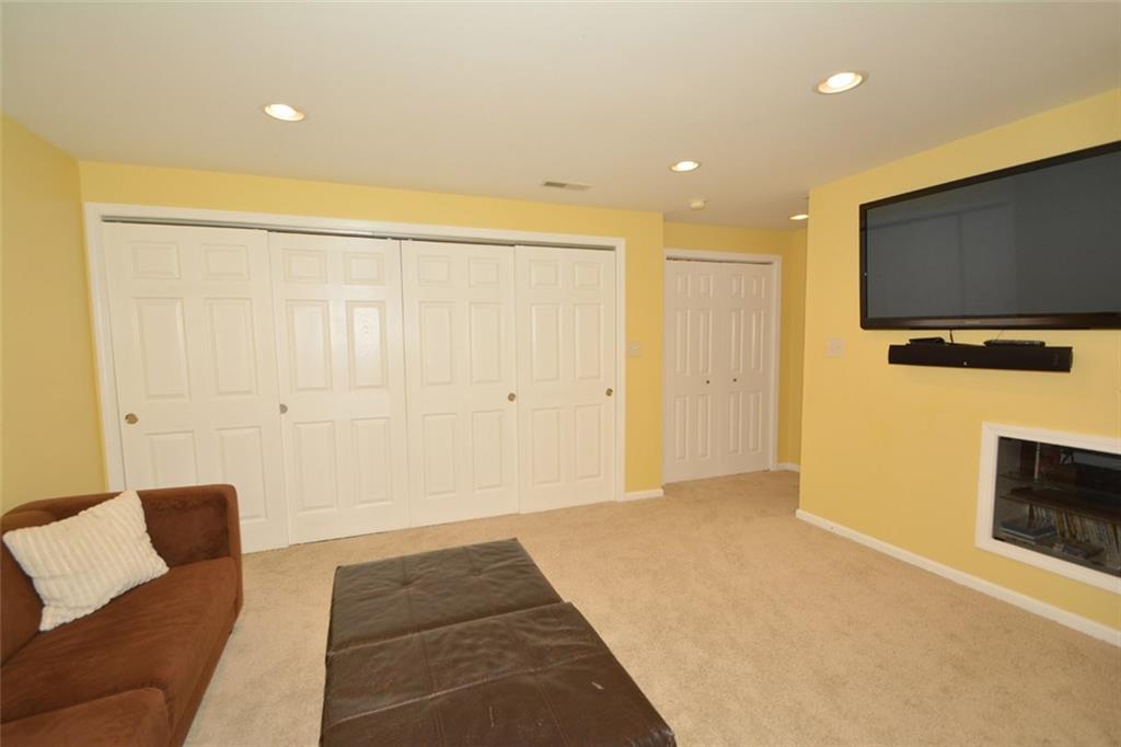 5401 Rippling Brook Way Carmel, IN 46033 - Photo 18 of 24 Gallery Image 18