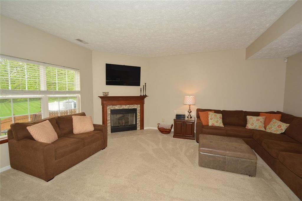 5401 Rippling Brook Way Carmel, IN 46033 - Photo 5 of 24 Gallery Image 5