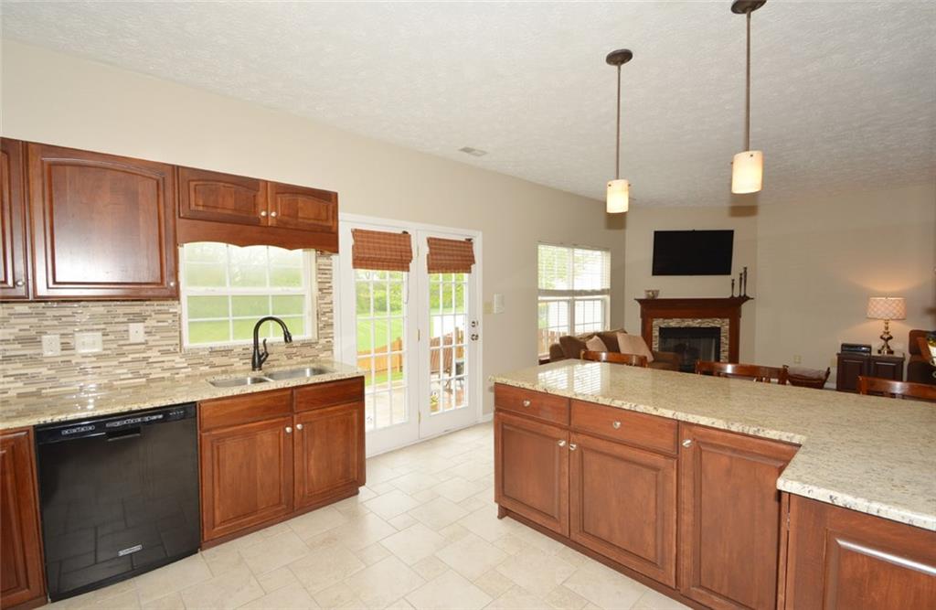 5401 Rippling Brook Way Carmel, IN 46033 - Photo 9 of 24 Gallery Image 9
