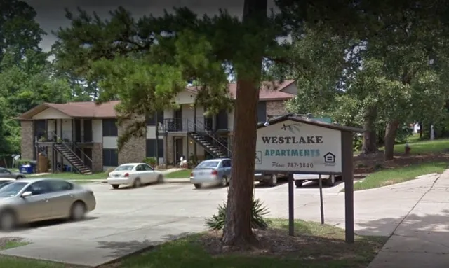 $505 | 1388 Adickes Allee Street, Hemphill, TX 75948