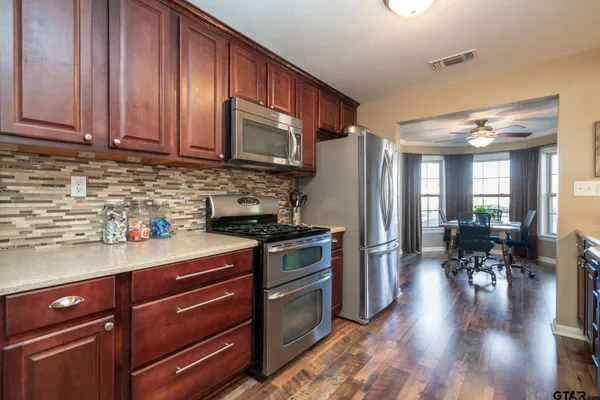 $449,990 | 4538 West Loop 281, Longview, TX 75604