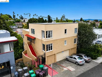 $1,375,000 | 33 Home Place East, Oakland, CA 94610