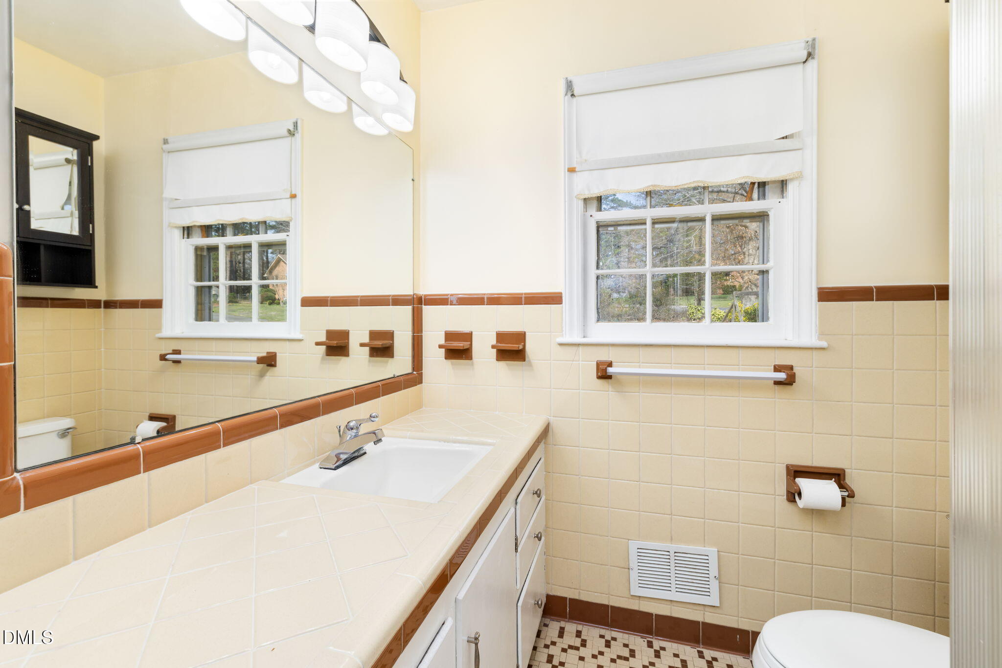 2008 Brookrun Road Henderson, NC 27536 - Photo 25 of 45 17-web-or-mls-2008-Brookrun-Rd-17