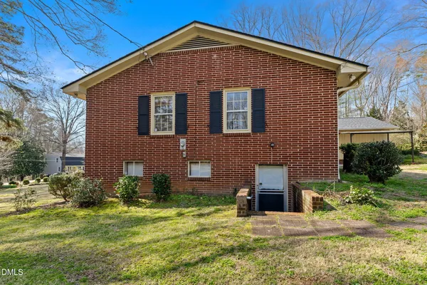 $329,900 | 2008 Brookrun Road, Henderson, NC 27536