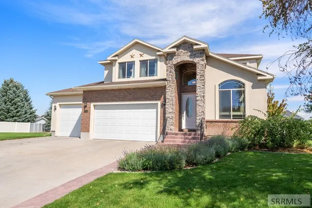 $599,900 | 2488 Blue Canyon Court, Idaho Falls, ID 83402