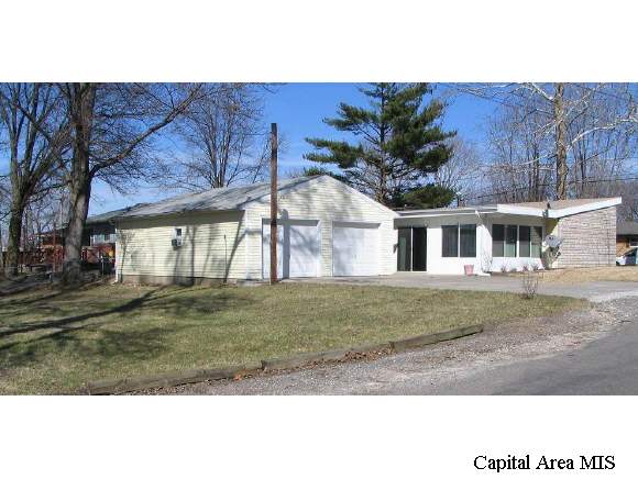 29 Babiak Lane Springfield, IL 62702 - Photo 1 of 9