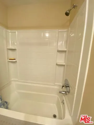 $869,000 | 23901 Civic Center Way, Unit 127, Malibu, CA 90265