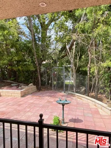 $869,000 | 23901 Civic Center Way, Unit 127, Malibu, CA 90265