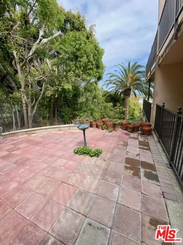 $869,000 | 23901 Civic Center Way, Unit 127, Malibu, CA 90265