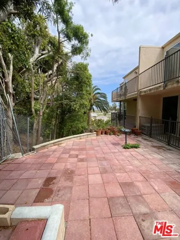 $869,000 | 23901 Civic Center Way, Unit 127, Malibu, CA 90265