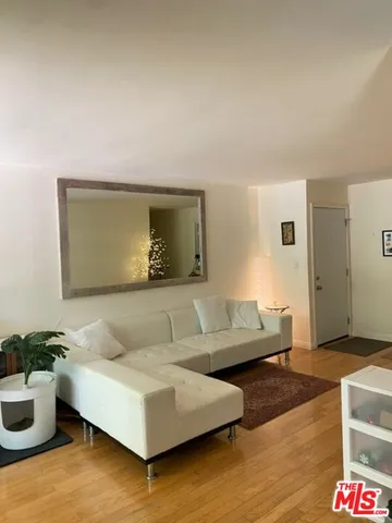 $869,000 | 23901 Civic Center Way, Unit 127, Malibu, CA 90265