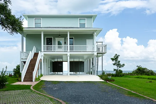 $5,500 | 2612 Todville Road, Seabrook, TX 77586