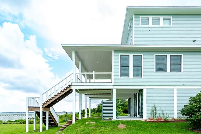 $5,500 | 2612 Todville Road, Seabrook, TX 77586