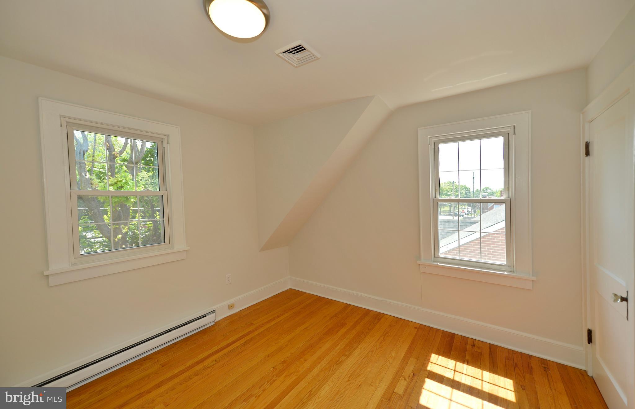 31 West Whitlock Avenue Winchester, VA 22601 - Photo 29 of 37 a view of empty room with window