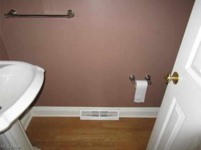 8065 Bainbridge Road Chagrin Falls, OH 44023 - Photo 8 of 15 Gallery Image 8