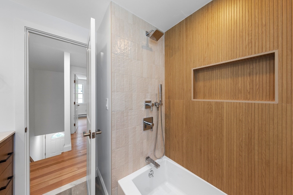 22 Park Street, Unit B Wakefield, MA 01880 - Photo 17 of 29