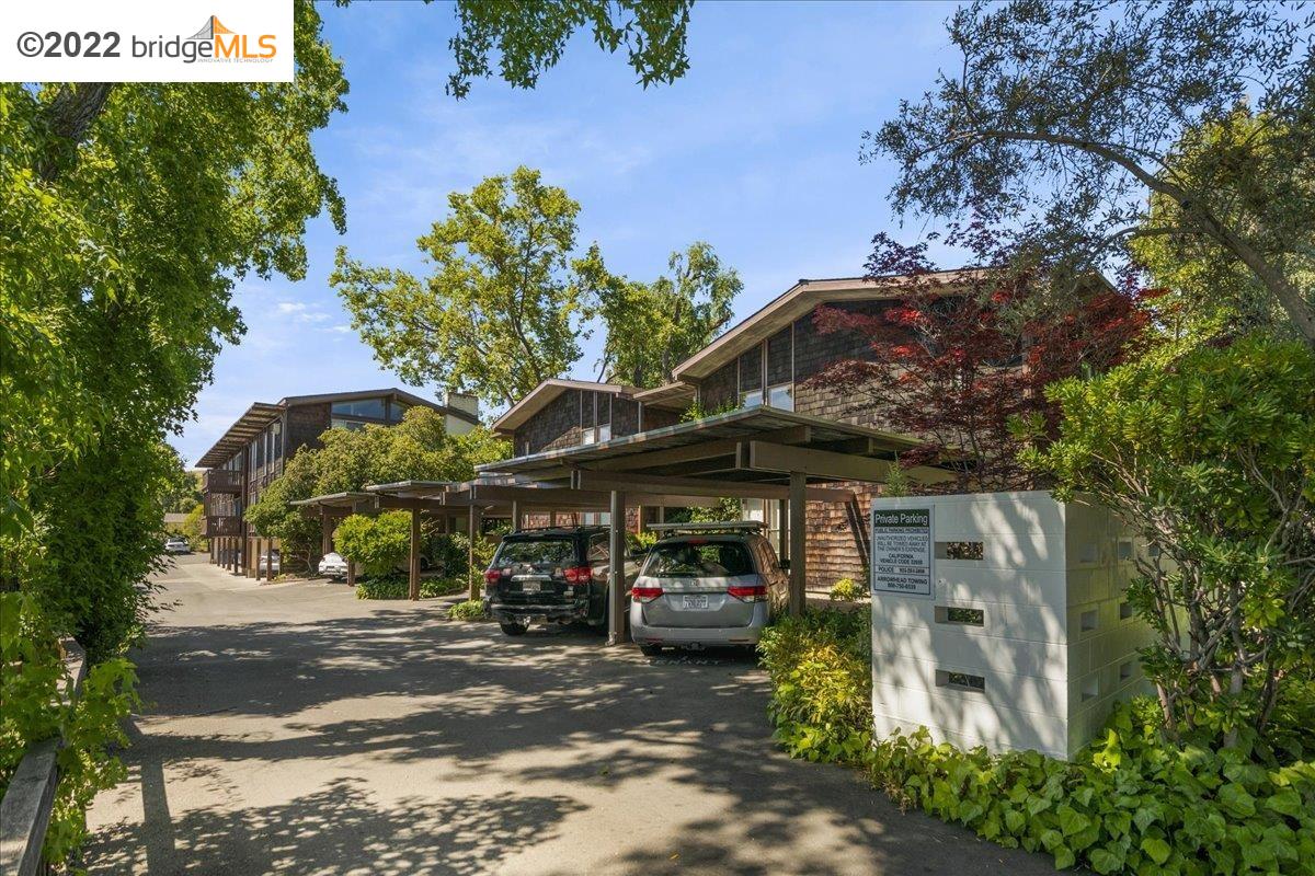 3543 Brook Street, Lafayette, CA 94549 Compass