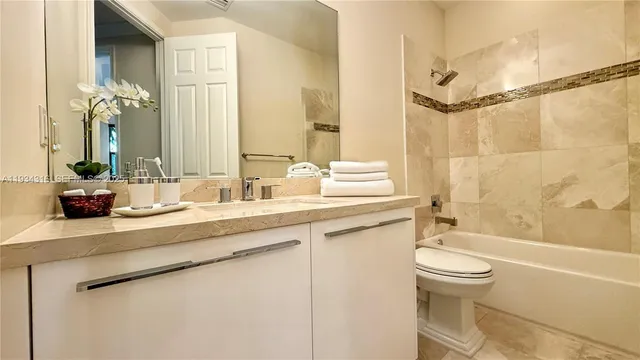 $5,500 | 8351 Northwest 51st Terrace, Unit 8351, Doral, FL 33166