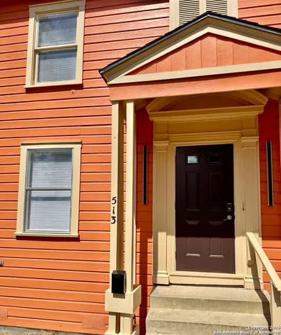 a view of entrance door of the house