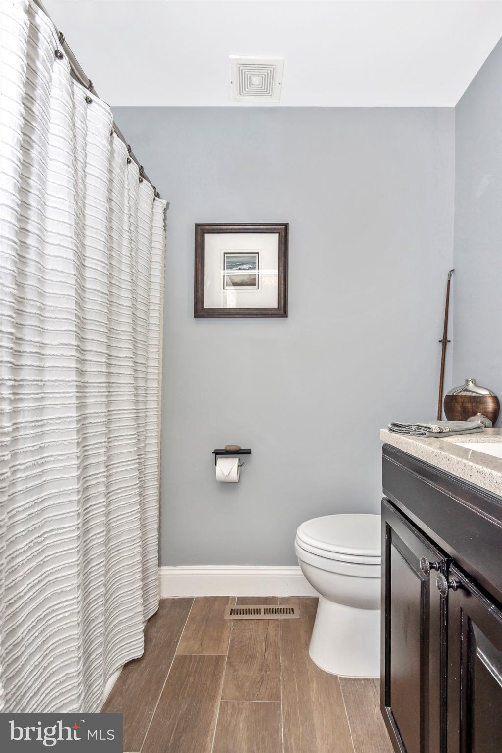 12223 Warner Road Keymar, MD 21757 - Photo 19 of 52 First floor full bathroom.
