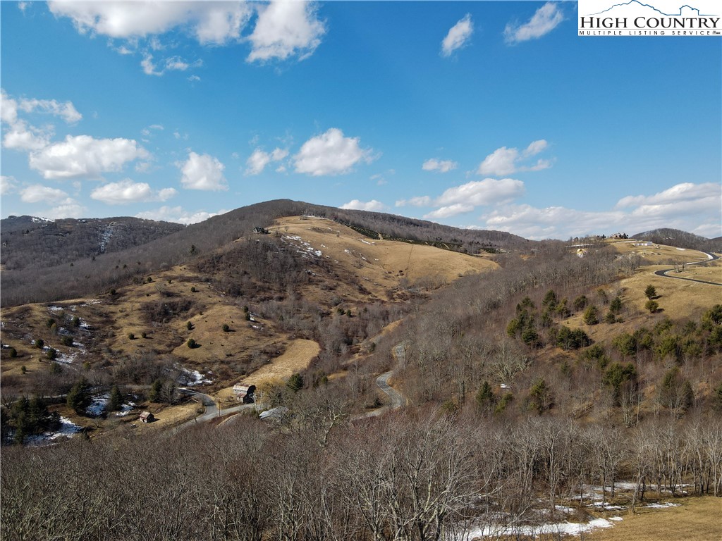 S7 Monteagle Banner Elk, NC 28604 - Photo 5 of 6 a view of a city