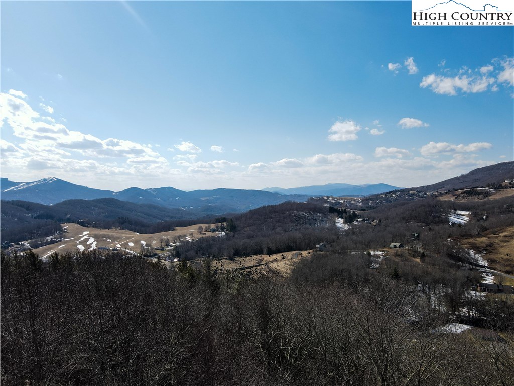 S7 Monteagle Banner Elk, NC 28604 - Photo 6 of 6 a view of city and mountain