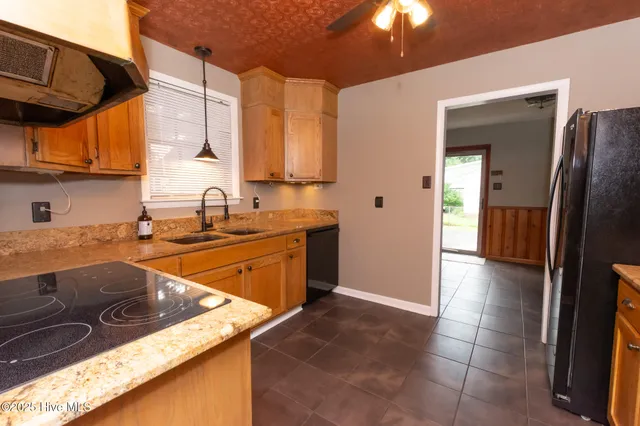 $339,000 | 818 Edgewood Drive, Jacksonville, NC 28540