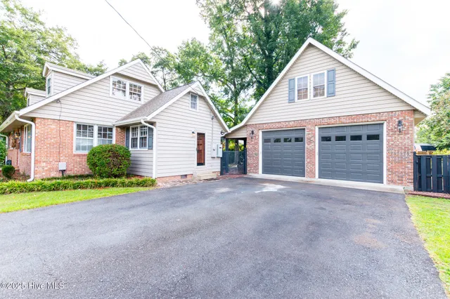 $339,000 | 818 Edgewood Drive, Jacksonville, NC 28540