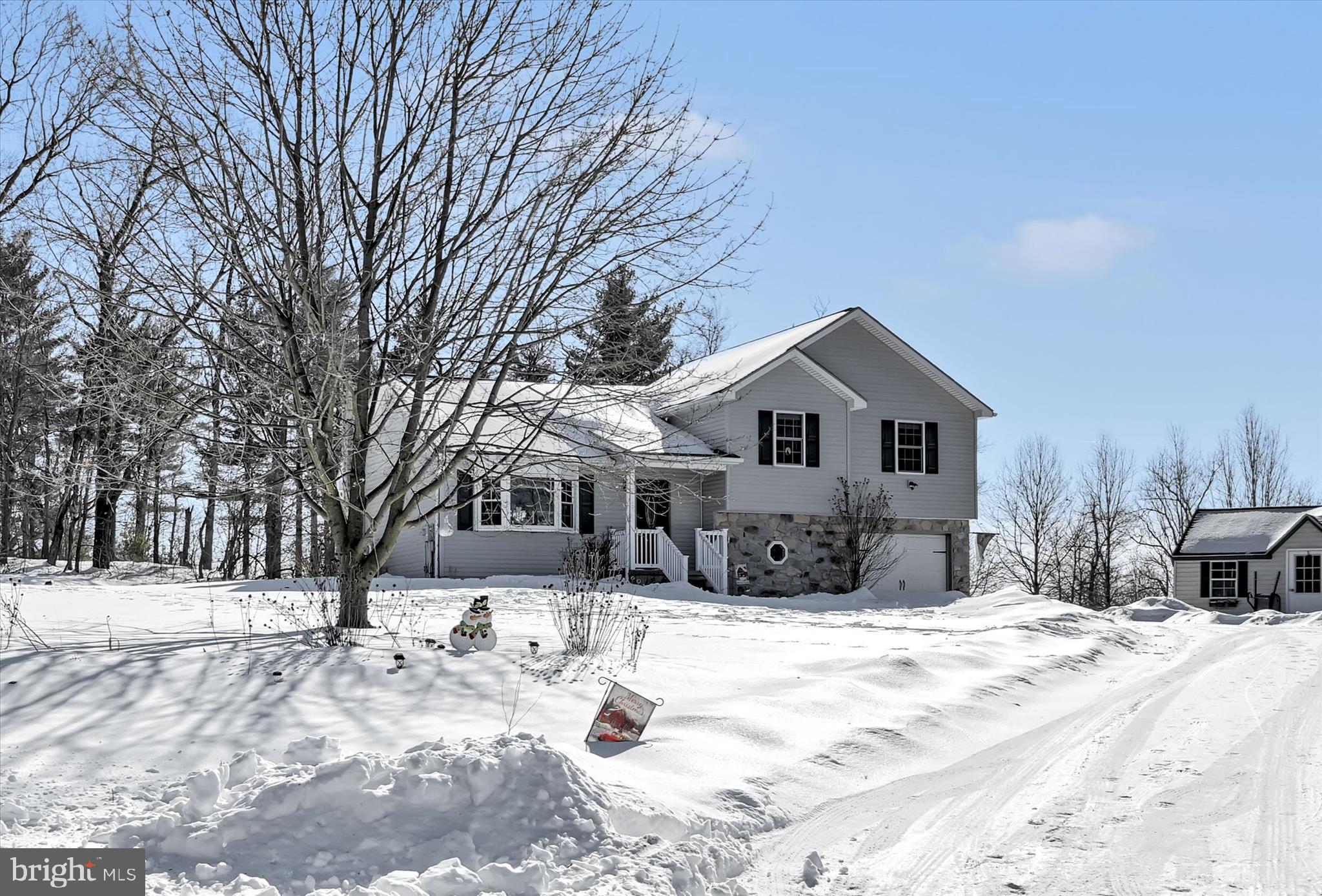 245 Dove Road Fredericksburg, PA 17026 - Photo 3 of 43 Exterior Front