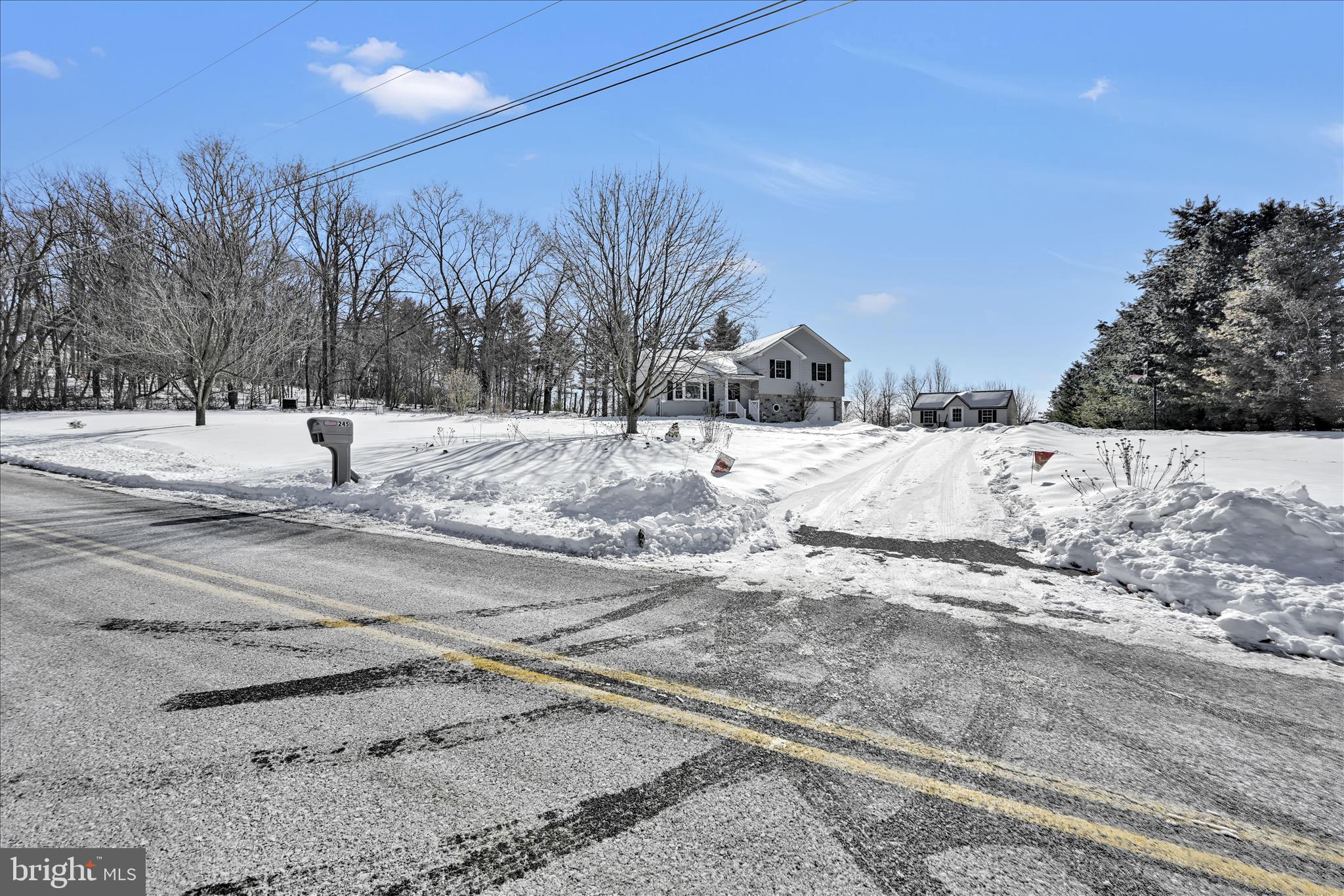 245 Dove Road Fredericksburg, PA 17026 - Photo 37 of 43 Exterior Front