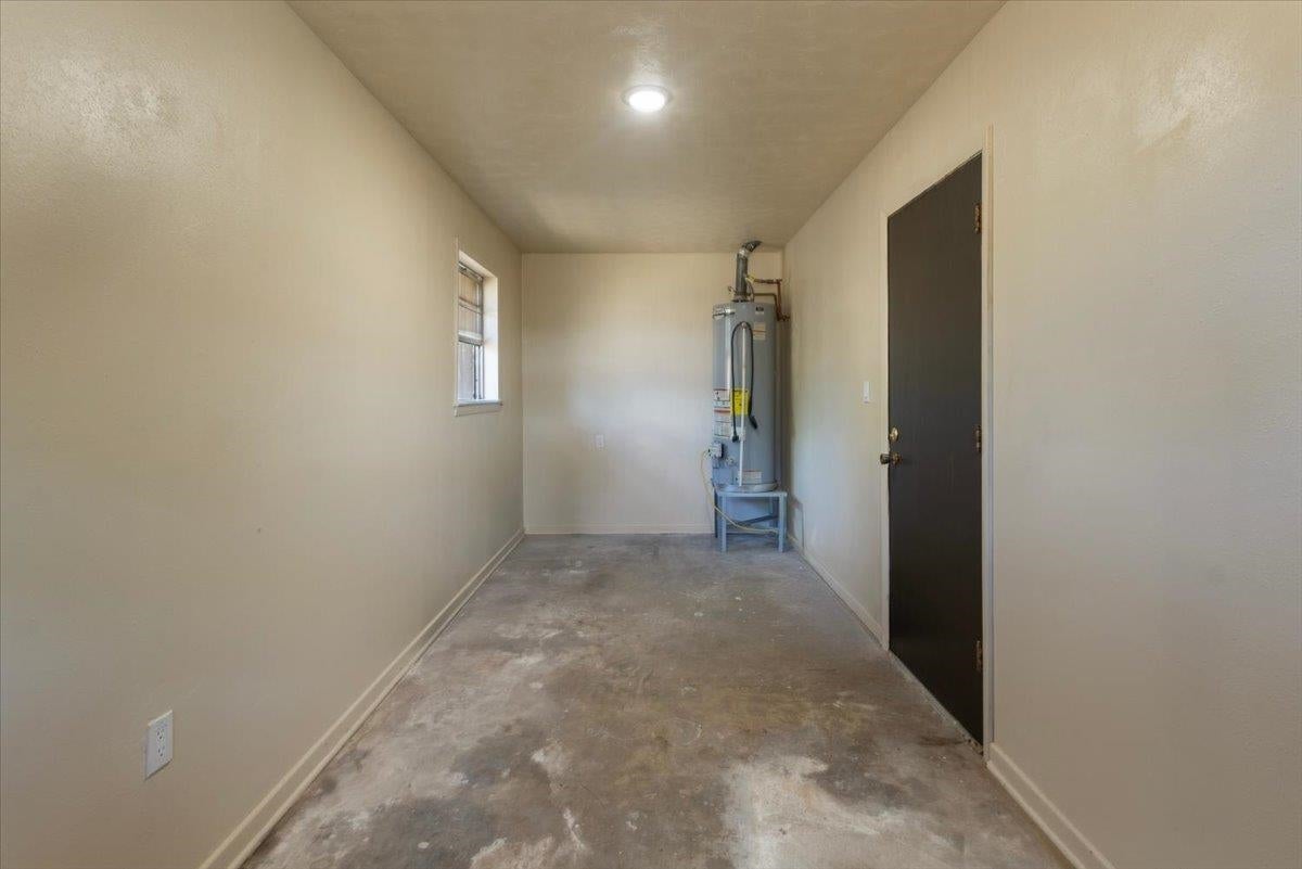3509 Dudley Road Kilgore, TX 75662 - Photo 4 of 37 Gallery Image 4