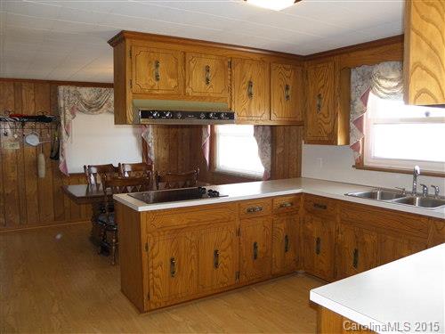 3360 Icard Ridge Road Granite Falls, NC 28630 - Photo 5 of 24 Gallery Image 5